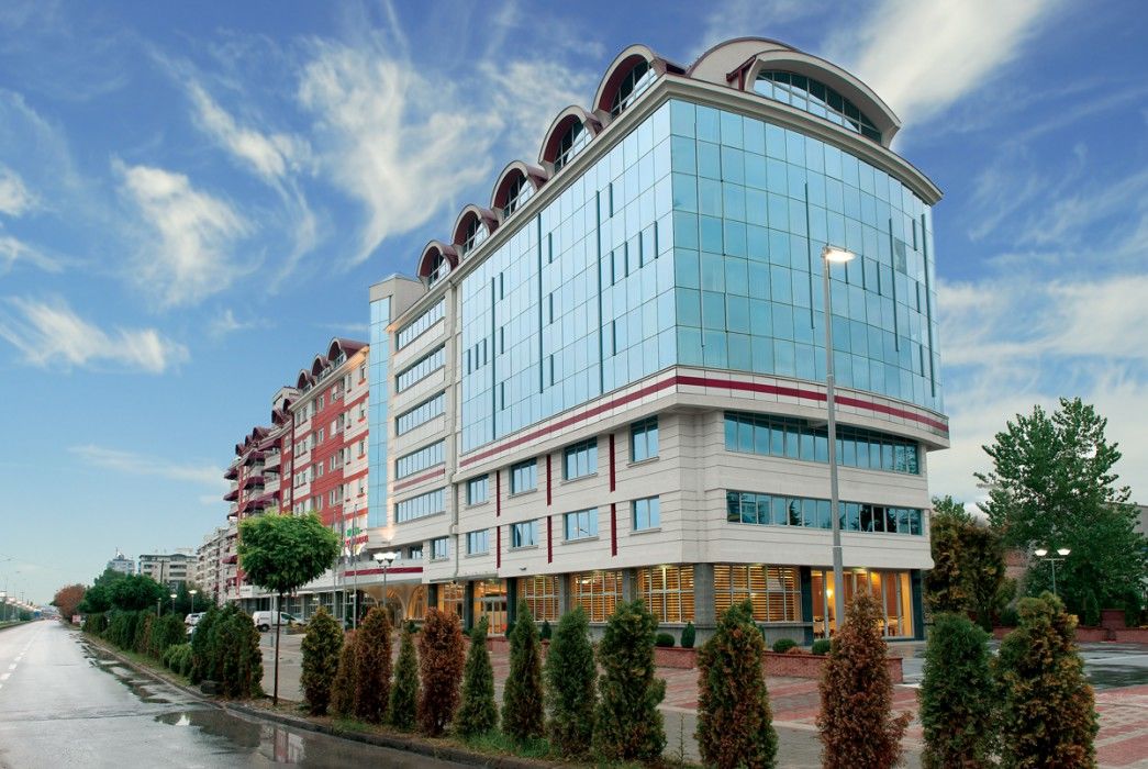 Tcc Grand Plaza Hotel Skopje Bagian luar foto